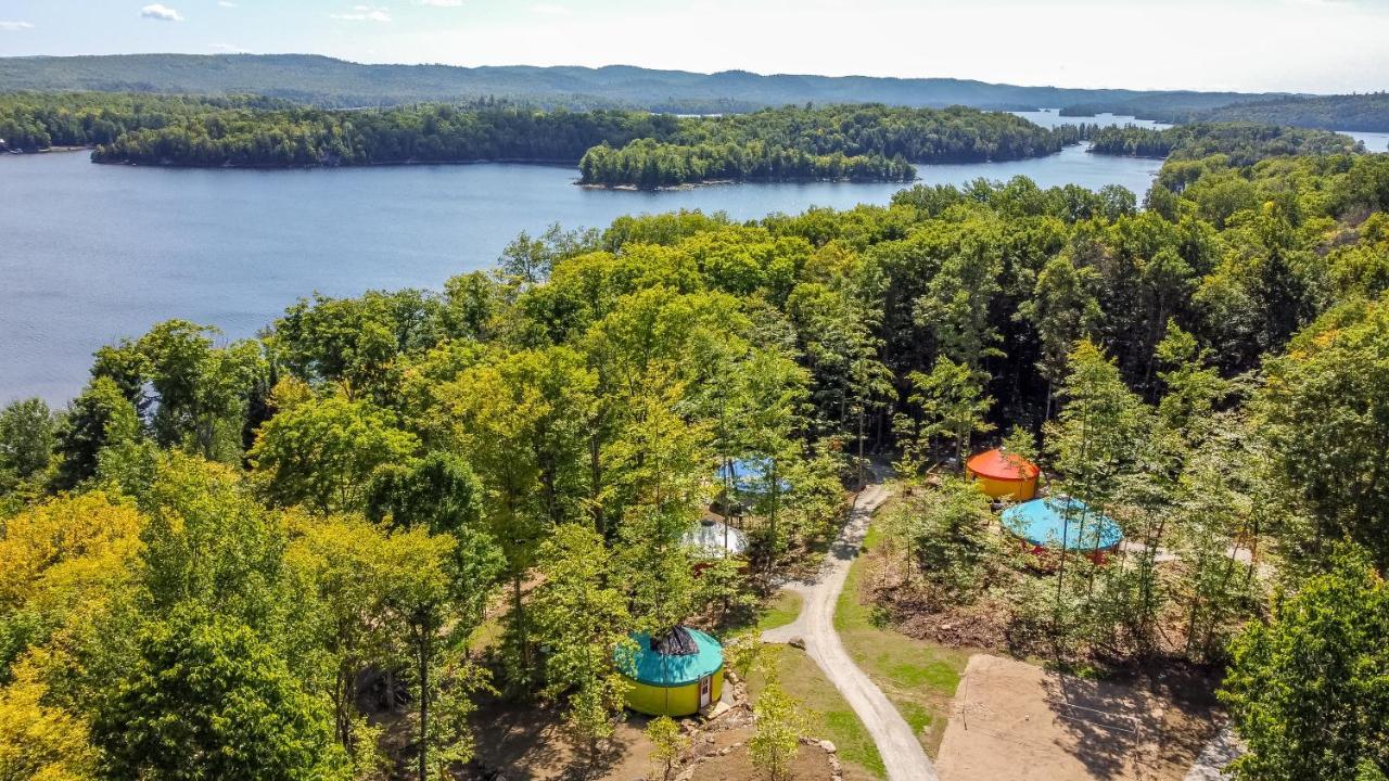 Yourtes Glamping Du Poisson Blanc Notre-Dame-du-Laus Kültér fotó